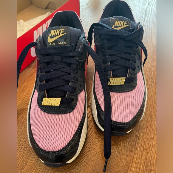 Nike “Cuban Link” Air Max 90 Sneakers - Picture 3 of 6